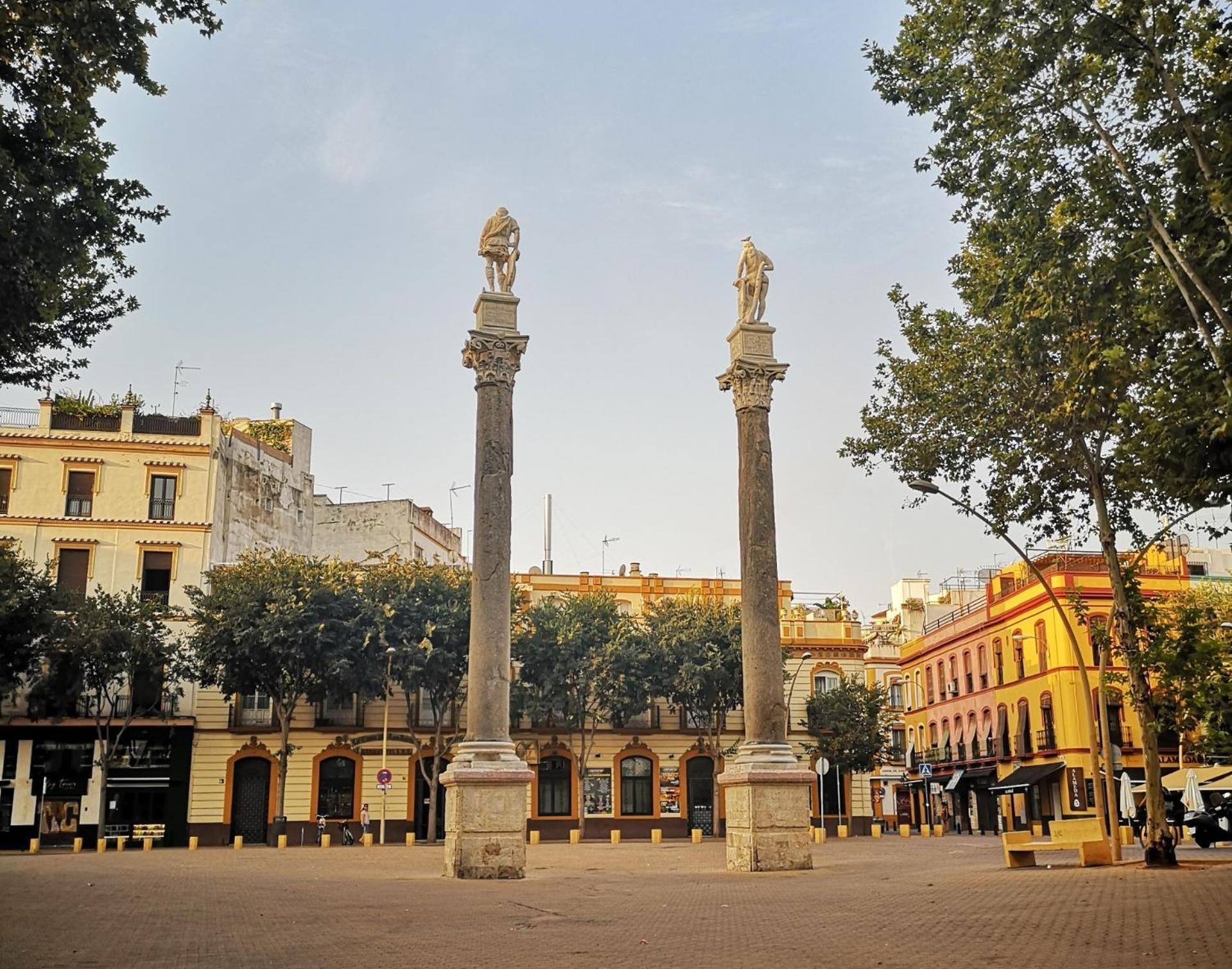 Apartamento En Casco Antiguo - Plaza De La Gavidia Sevilla Bagian luar foto