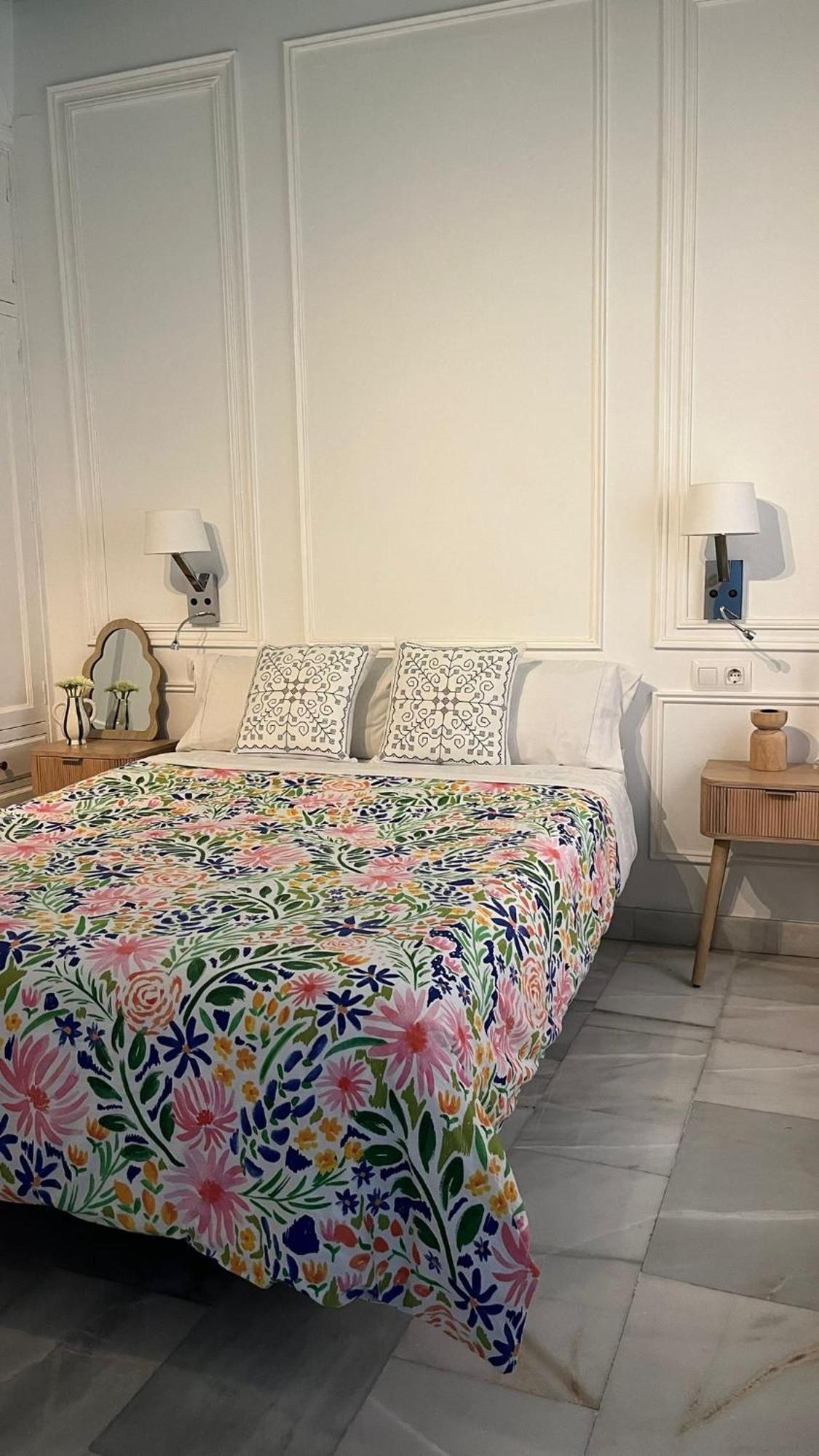 Apartamento En Casco Antiguo - Plaza De La Gavidia Sevilla Bagian luar foto