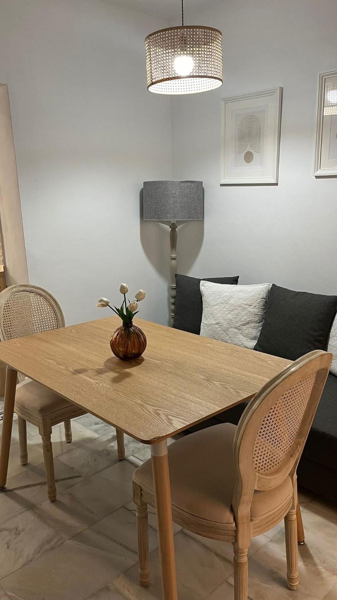 Apartamento En Casco Antiguo - Plaza De La Gavidia Sevilla Bagian luar foto