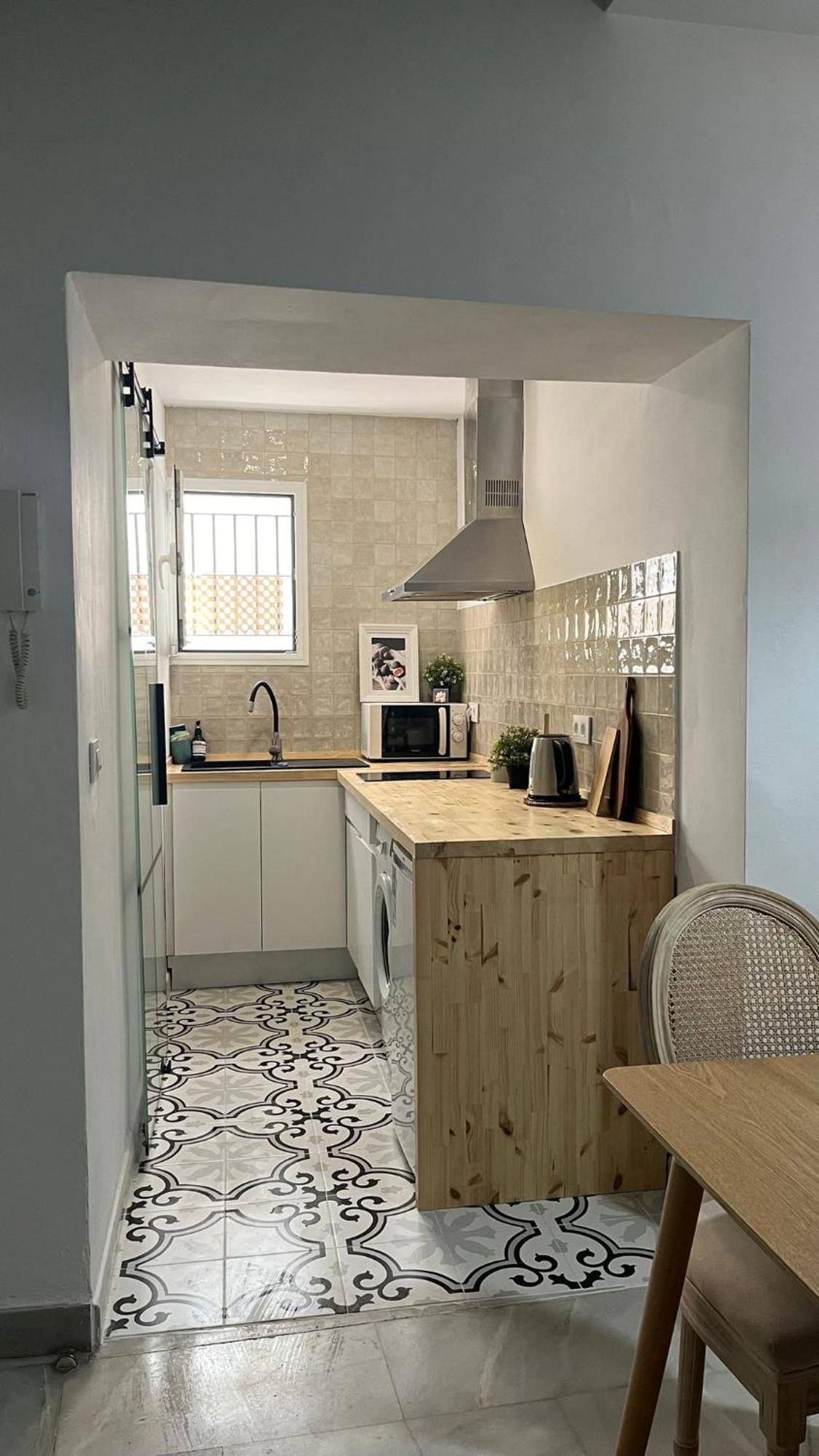 Apartamento En Casco Antiguo - Plaza De La Gavidia Sevilla Bagian luar foto