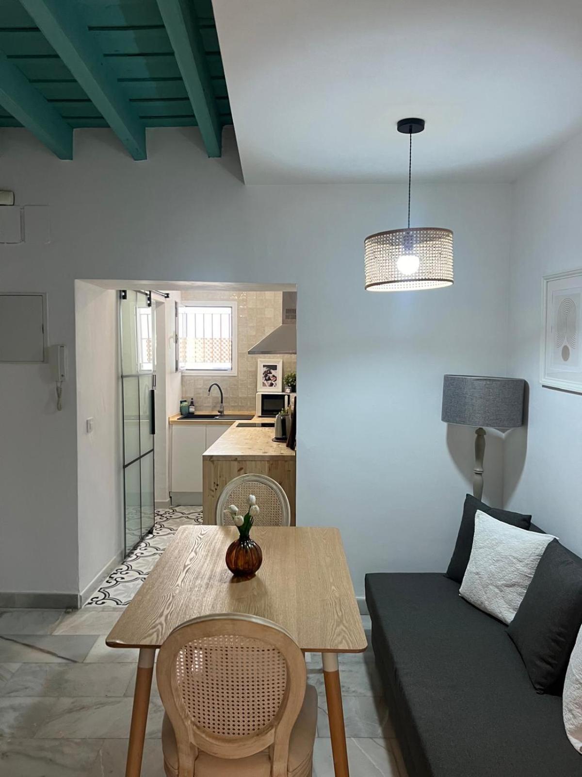 Apartamento En Casco Antiguo - Plaza De La Gavidia Sevilla Bagian luar foto